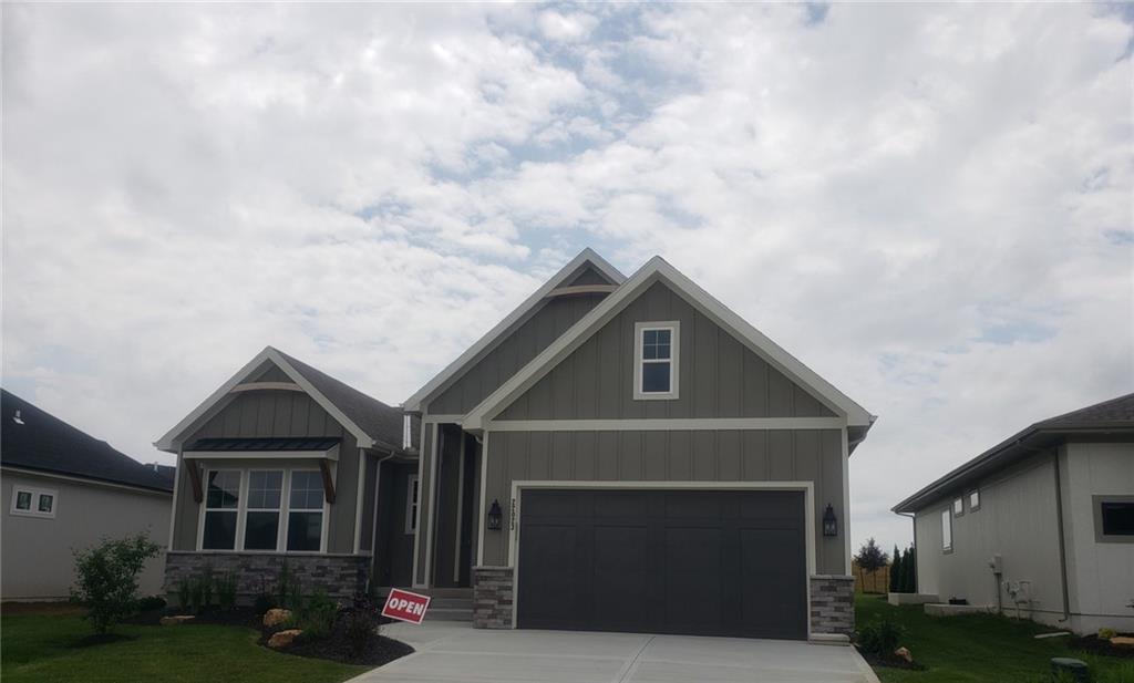 Listing Photo MLS #HMS2511585
