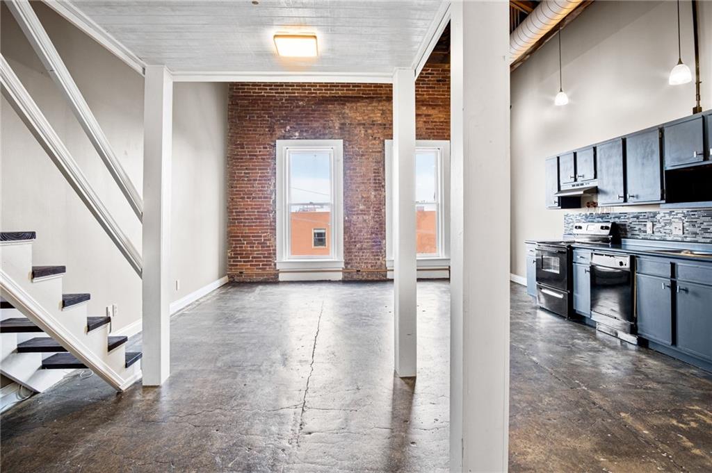 Listing Photo MLS #HMS2527153