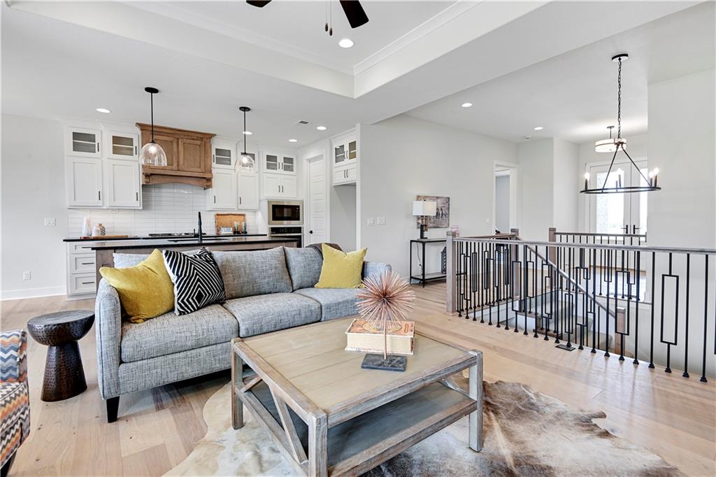 Listing Photo MLS #HMS2532422