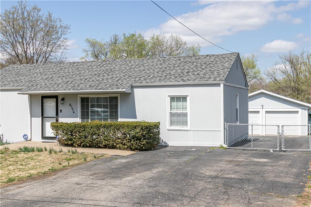 Listing Photo MLS #HMS2537947