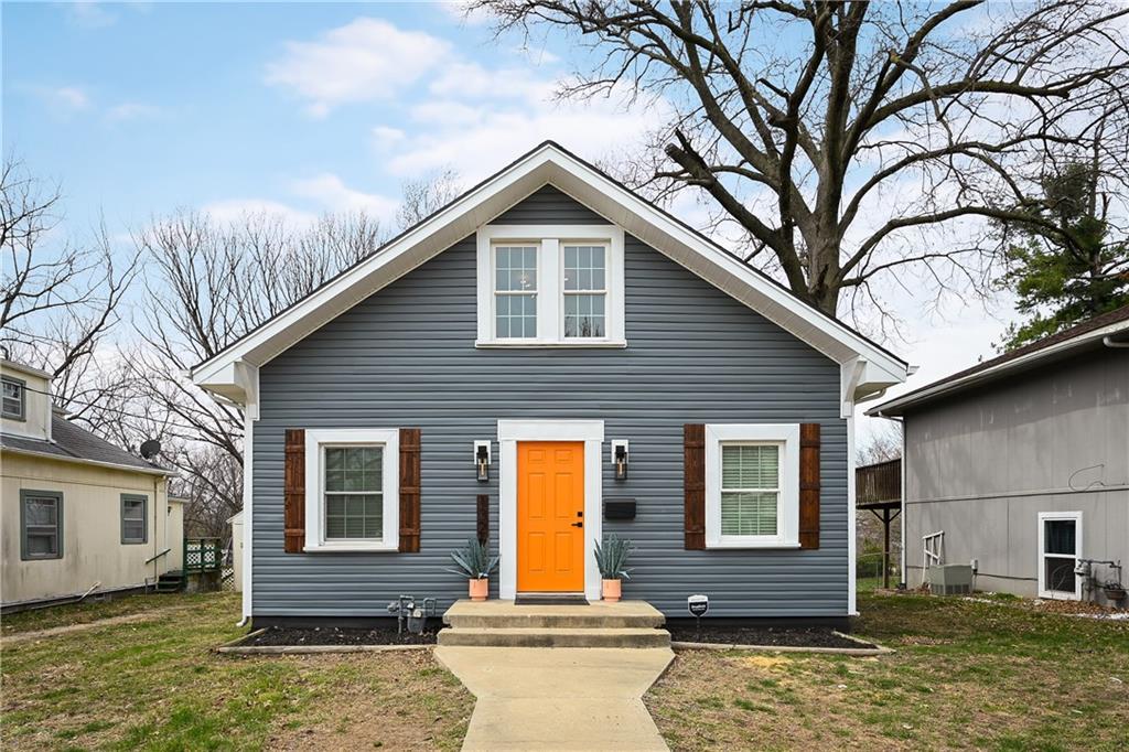 Listing Photo MLS #HMS2538940