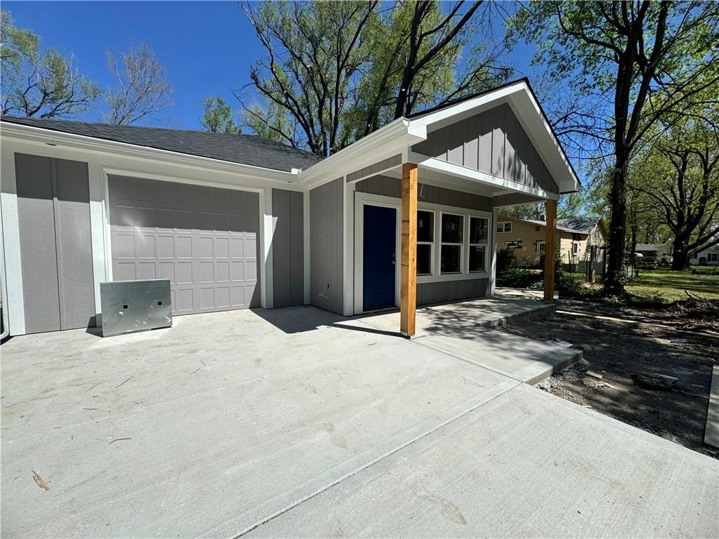 Listing Photo MLS #HMS2538942