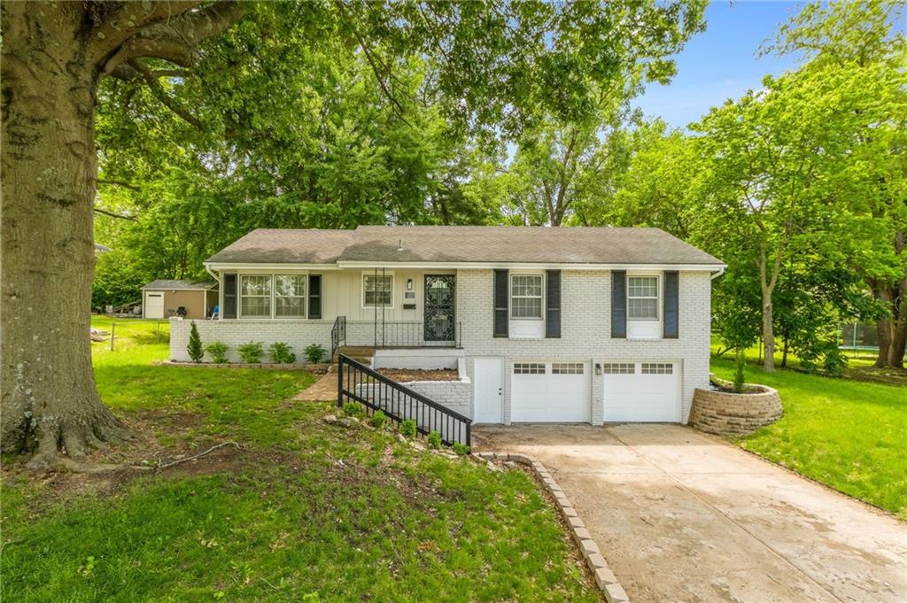 Listing Photo MLS #HMS2539200