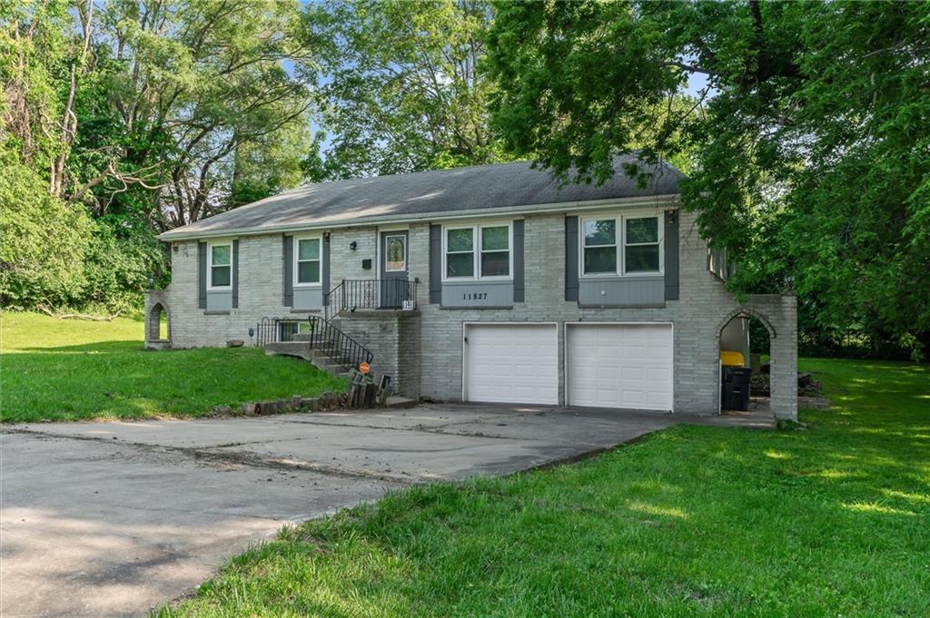 Listing Photo MLS #HMS2539585