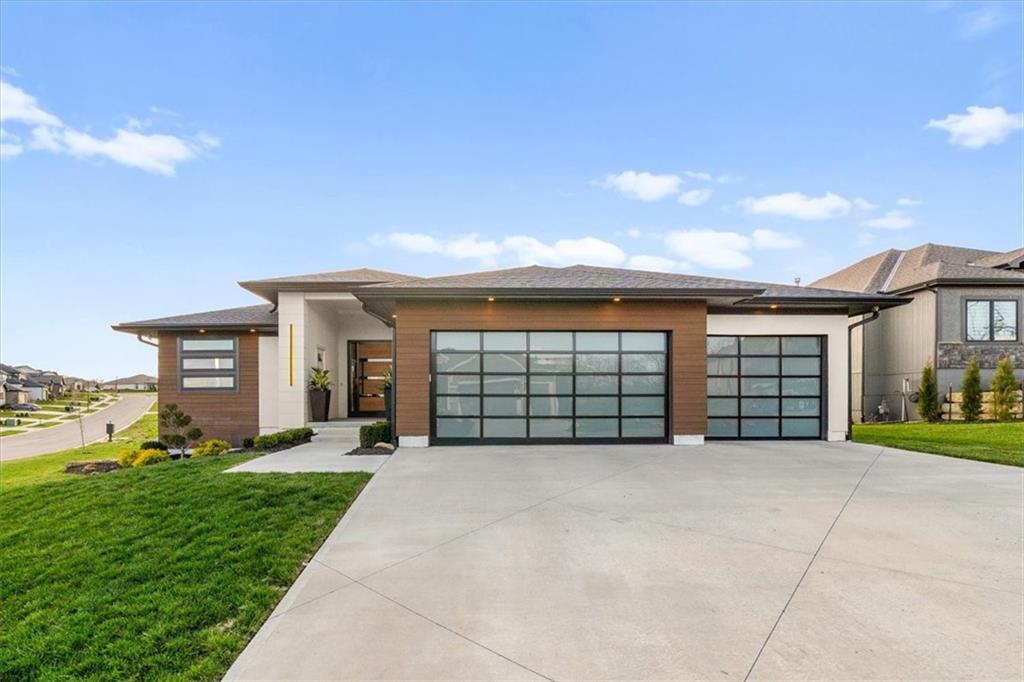 Listing Photo MLS #HMS2539764