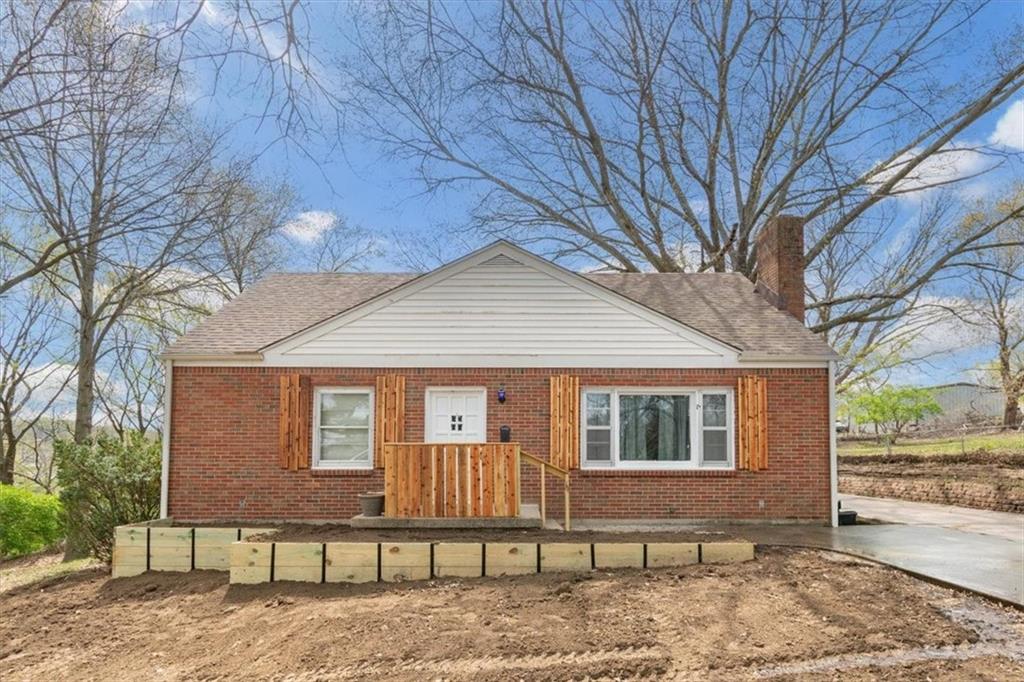 Listing Photo MLS #HMS2541539