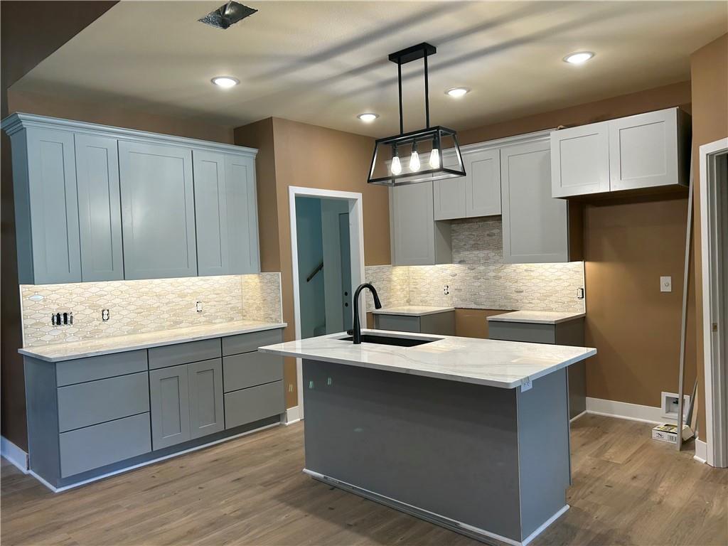 Listing Photo MLS #HMS2541684