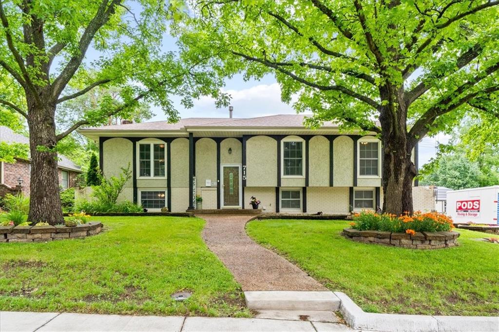 Listing Photo MLS #HMS2544300