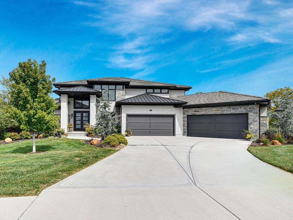 Listing Photo MLS #HMS2545405