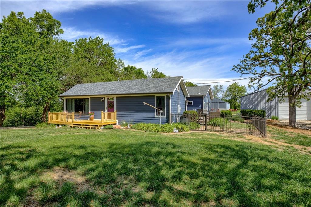 Listing Photo MLS #HMS2547310