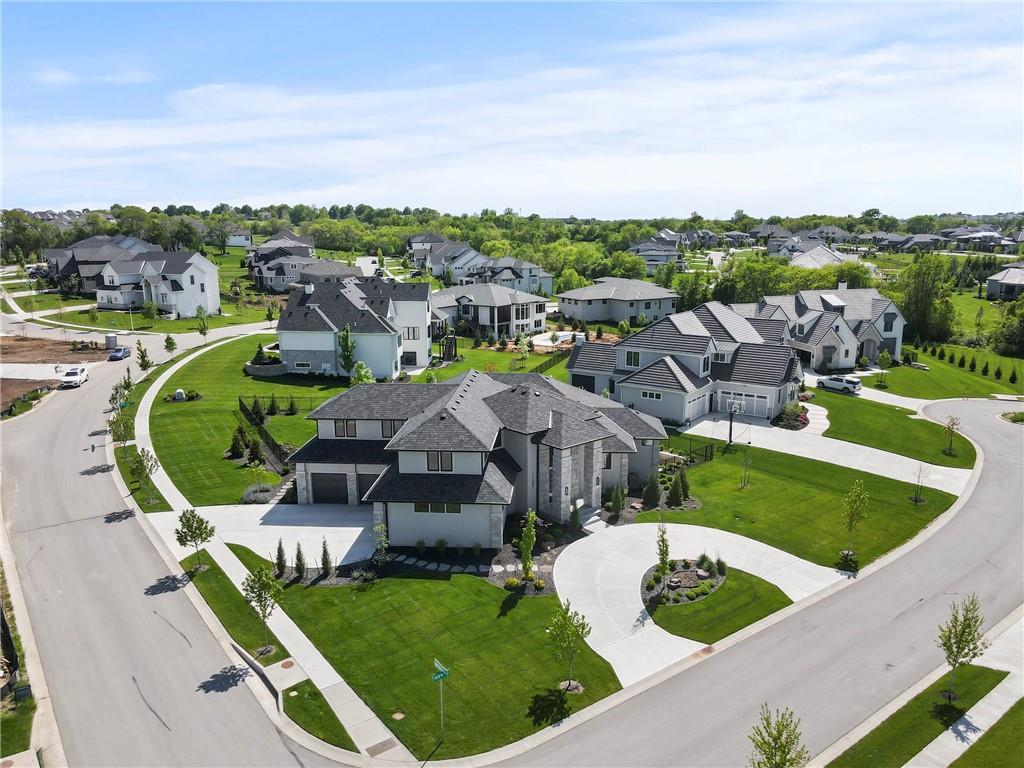 Listing Photo MLS #HMS2547367