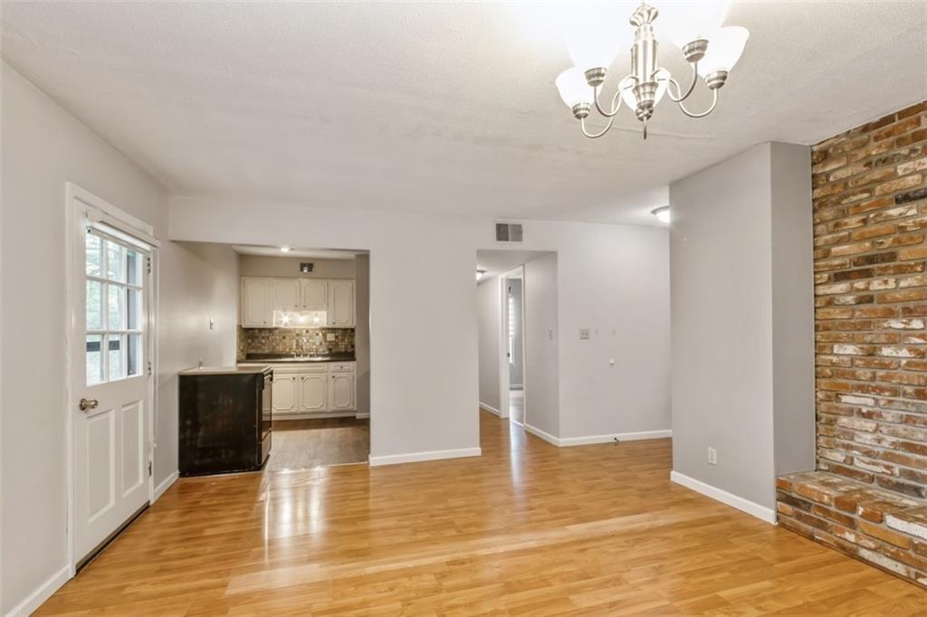 Listing Photo MLS #HMS2548245