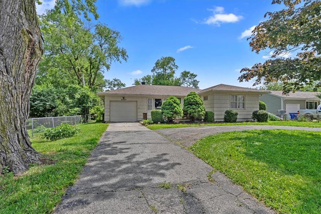 Listing Photo MLS #HMS2548880