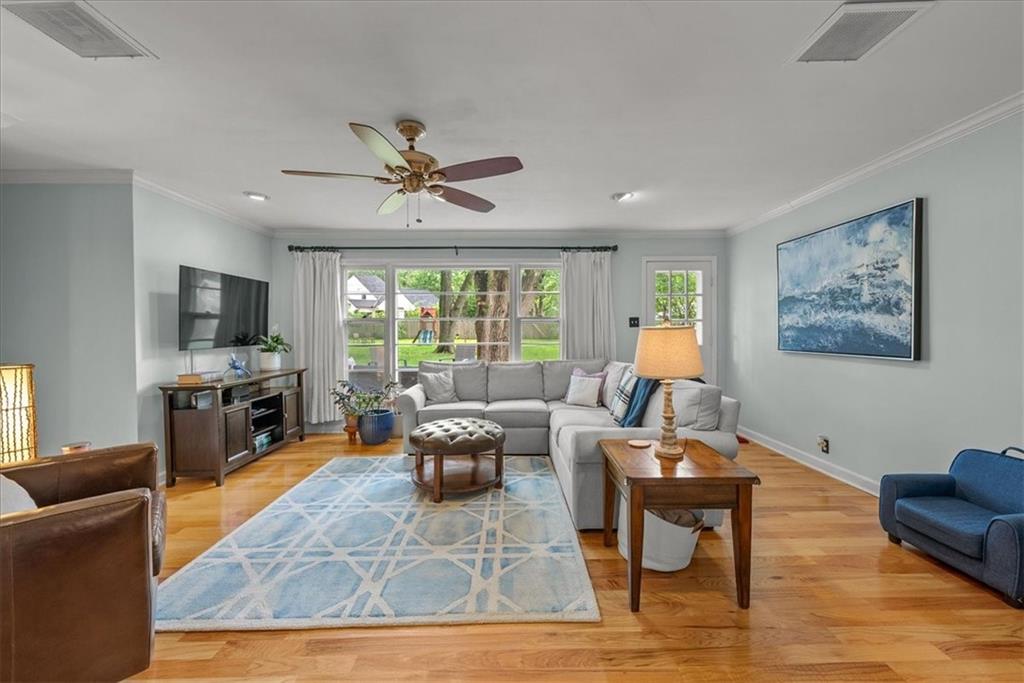 Listing Photo MLS #HMS2549046