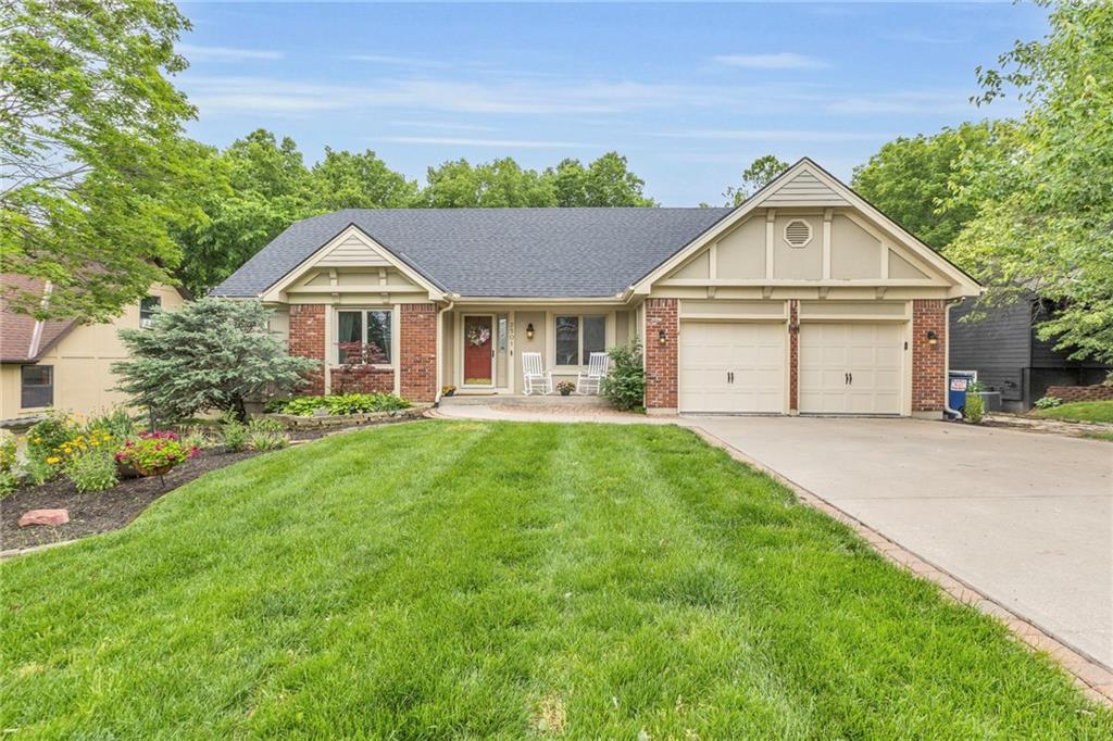 Listing Photo MLS #HMS2549257