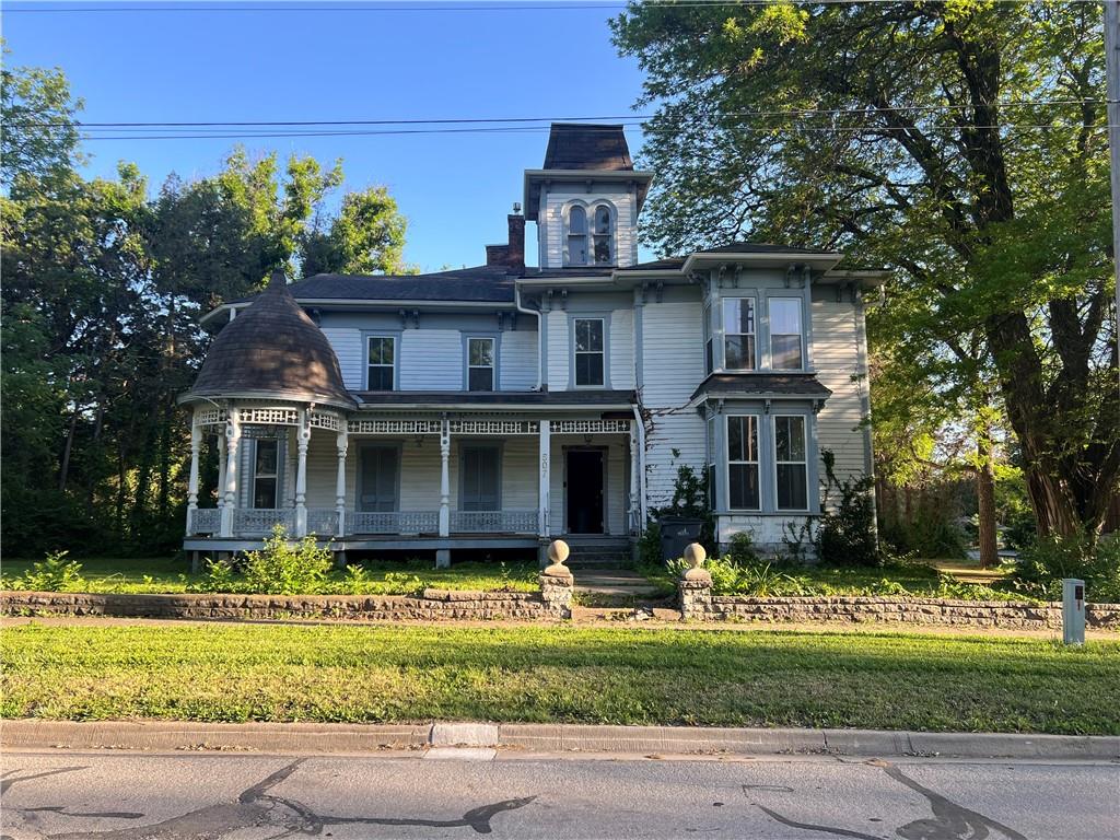 Listing Photo MLS #HMS2549454