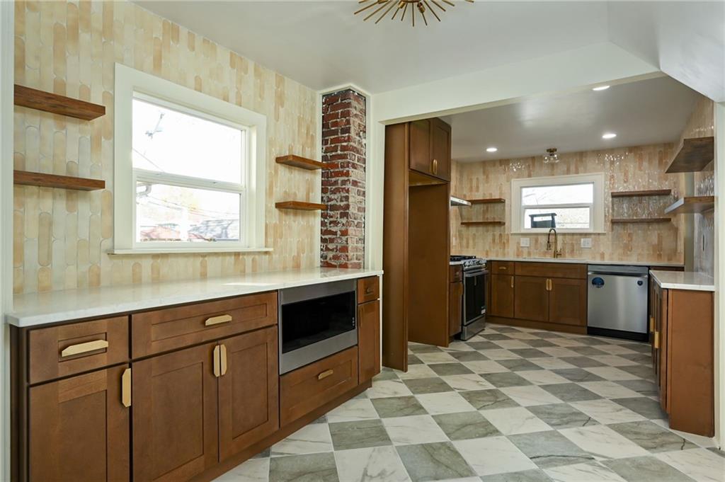 Listing Photo MLS #HMS2550054