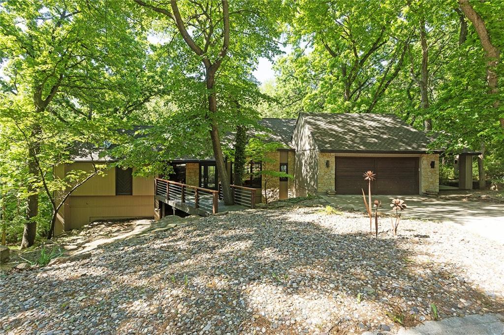 Listing Photo MLS #HMS2550114