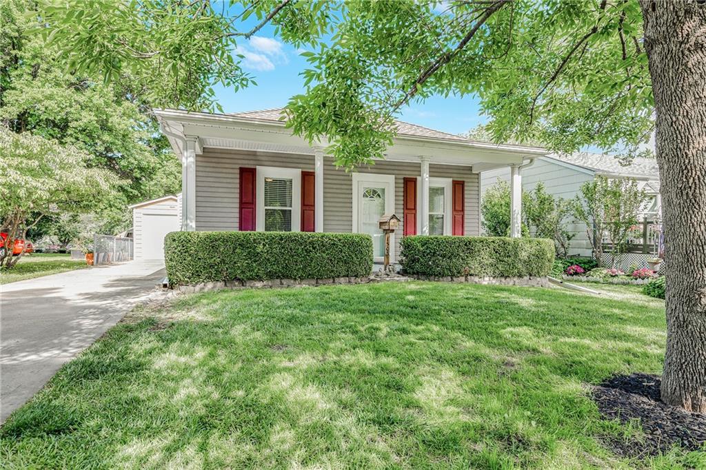 Listing Photo MLS #HMS2550237