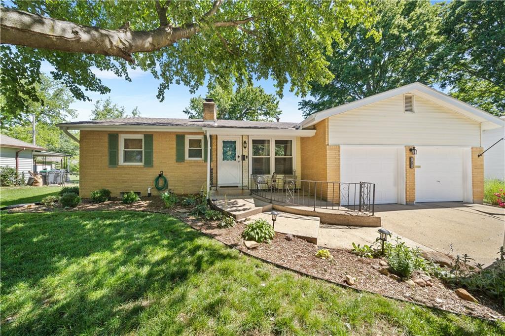 Listing Photo MLS #HMS2550420