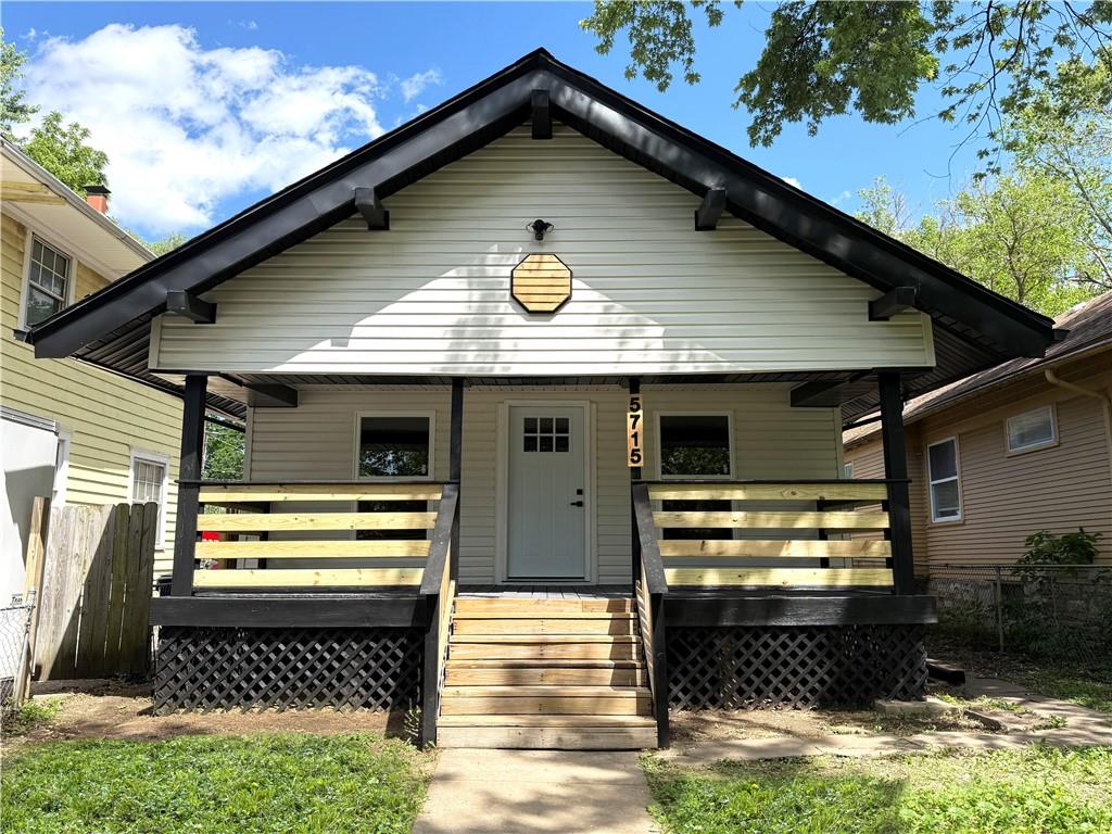 Listing Photo MLS #HMS2550421