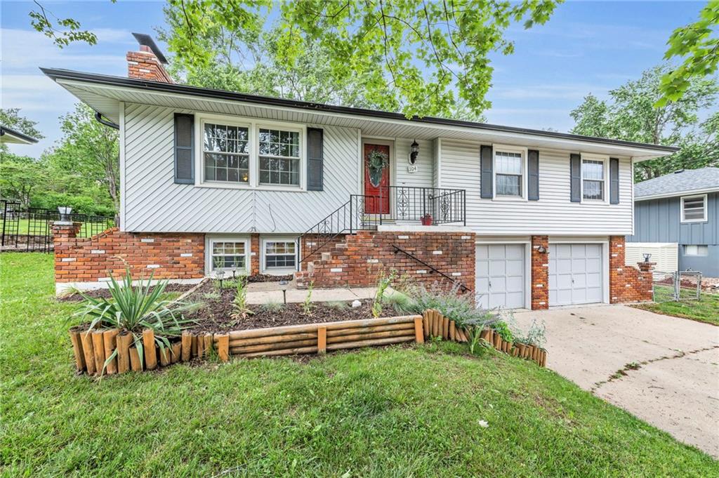 Listing Photo MLS #HMS2550690