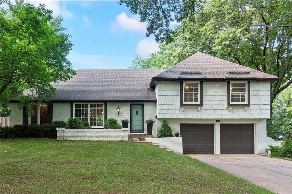 Listing Photo MLS #HMS2550822