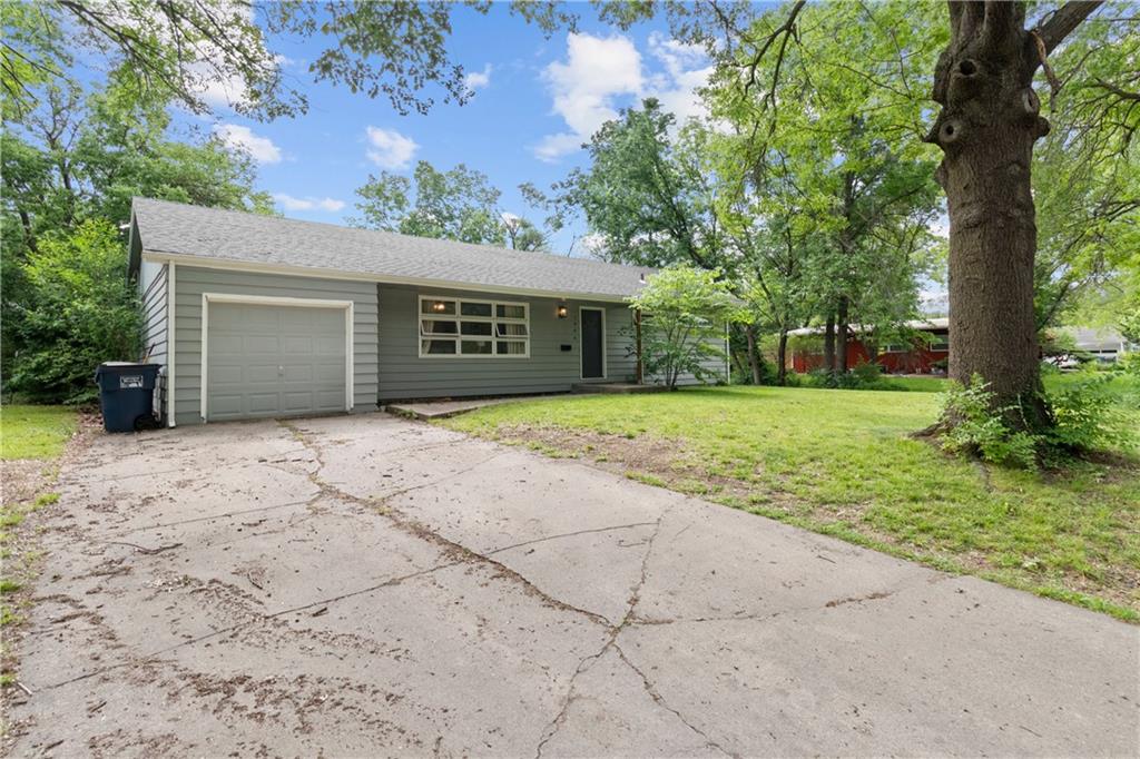 Listing Photo MLS #HMS2550898