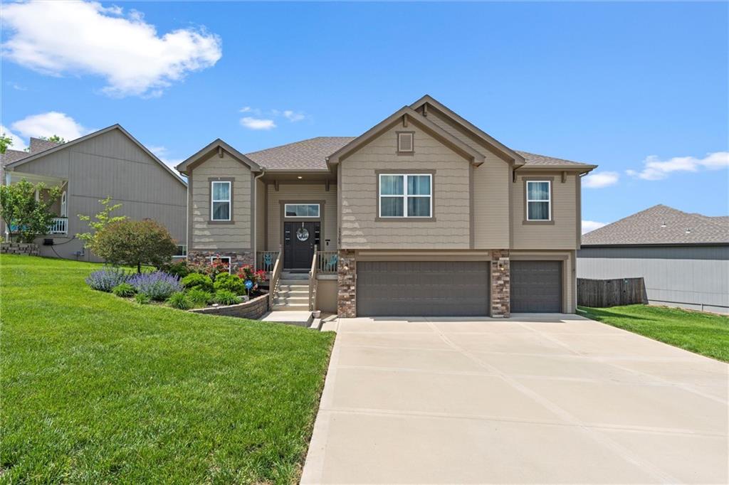 Listing Photo MLS #HMS2551197