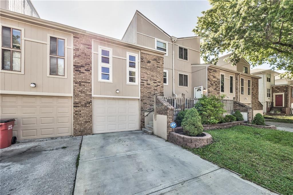 Listing Photo MLS #HMS2551315