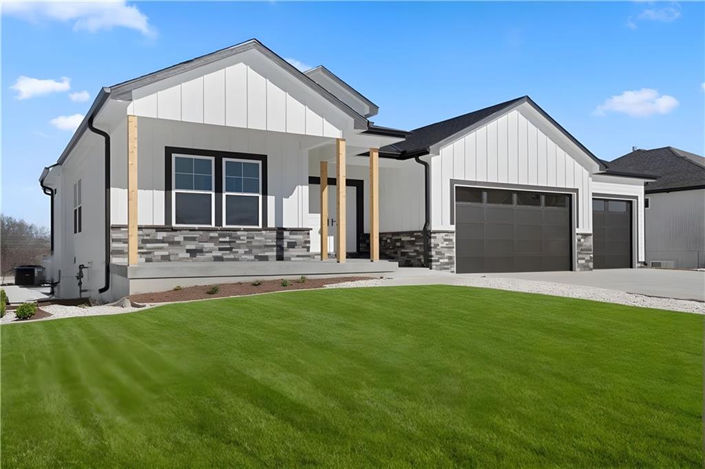 Listing Photo MLS #HMS2551325