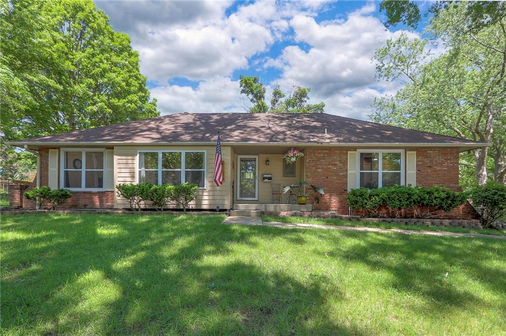 Listing Photo MLS #HMS2551456