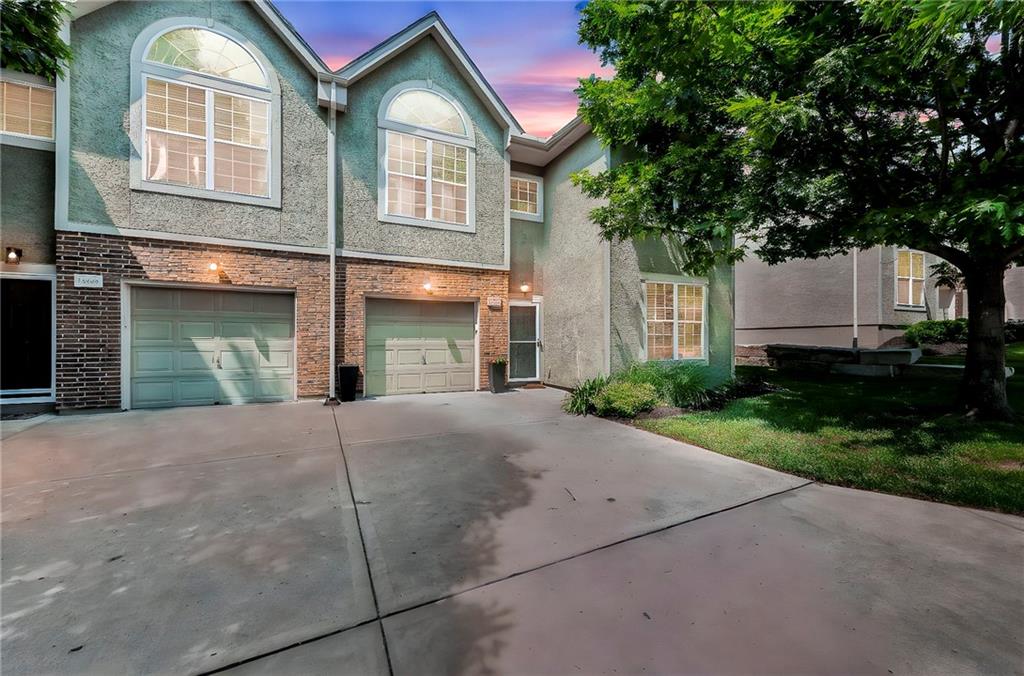 Listing Photo MLS #HMS2551499