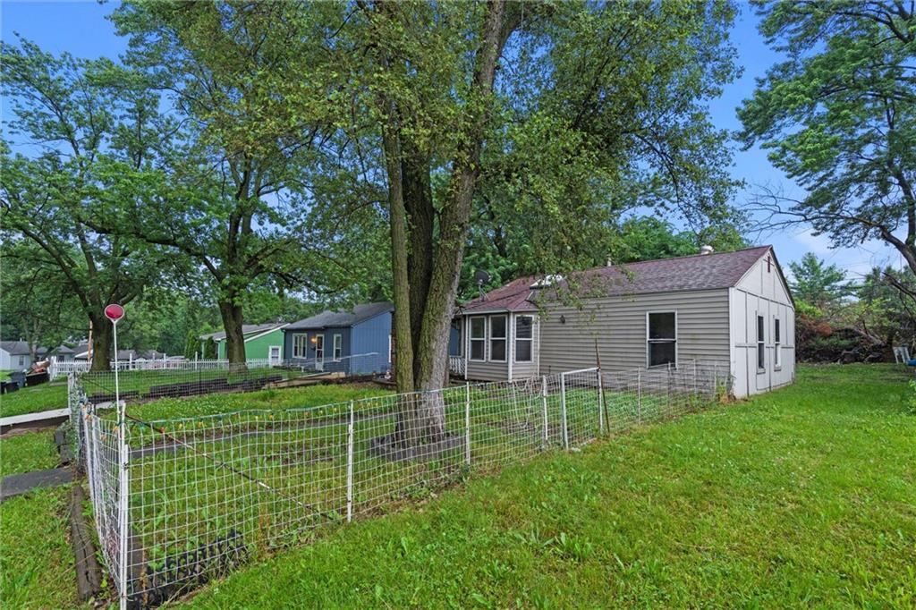 Listing Photo MLS #HMS2551754