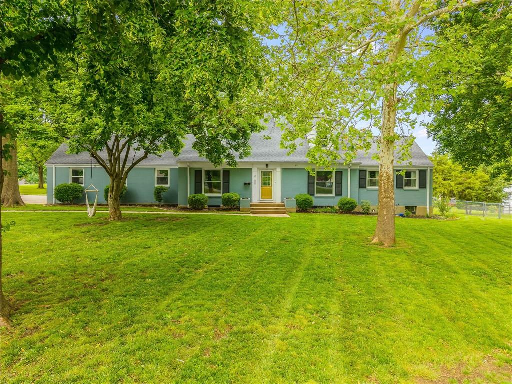 Listing Photo MLS #HMS2552210