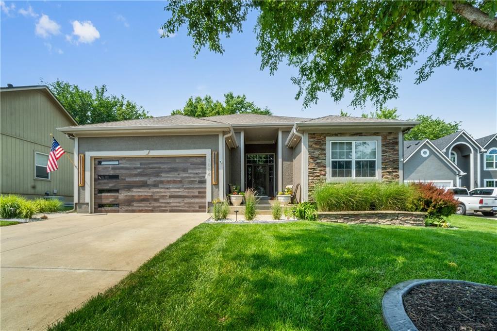 Listing Photo MLS #HMS2552237