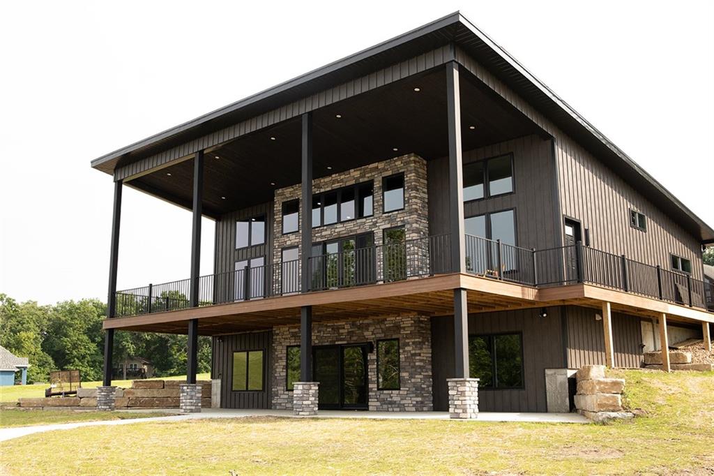 Listing Photo MLS #HMS2552432