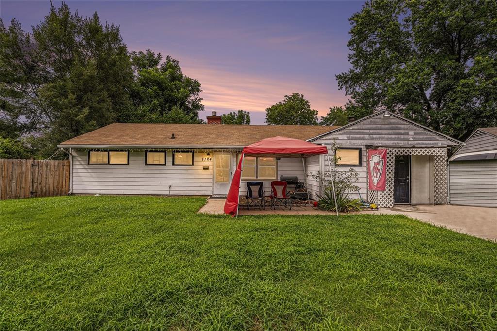 Listing Photo MLS #HMS2552627