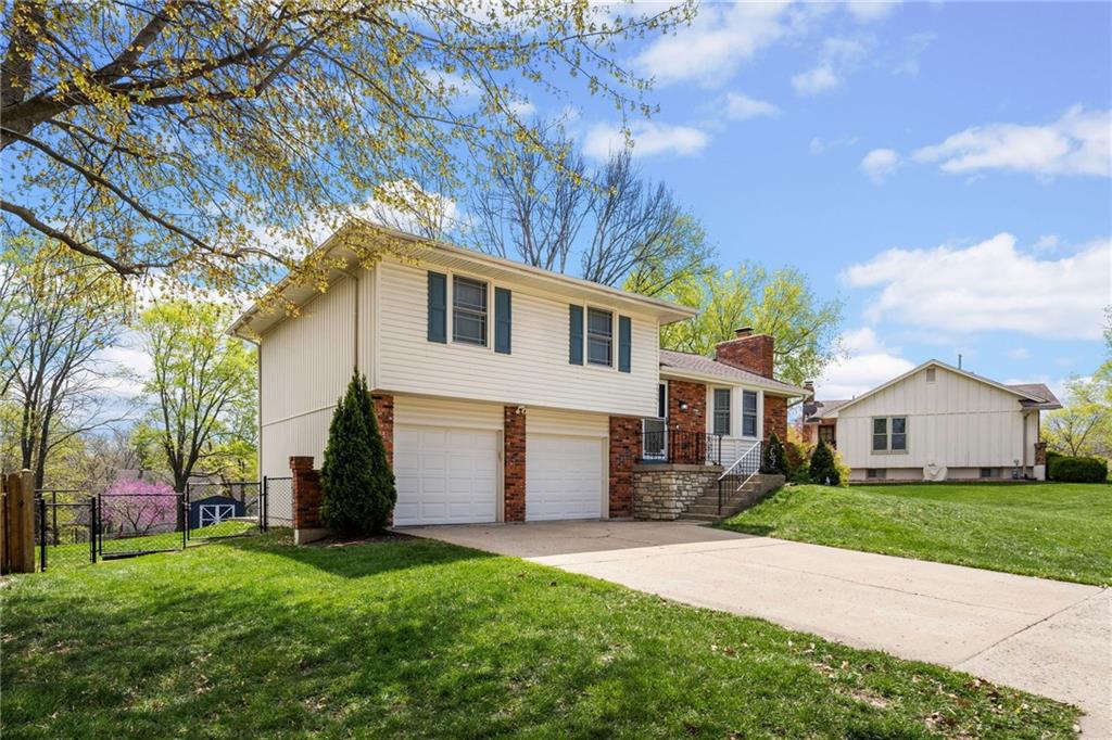 Listing Photo MLS #HMS2552899