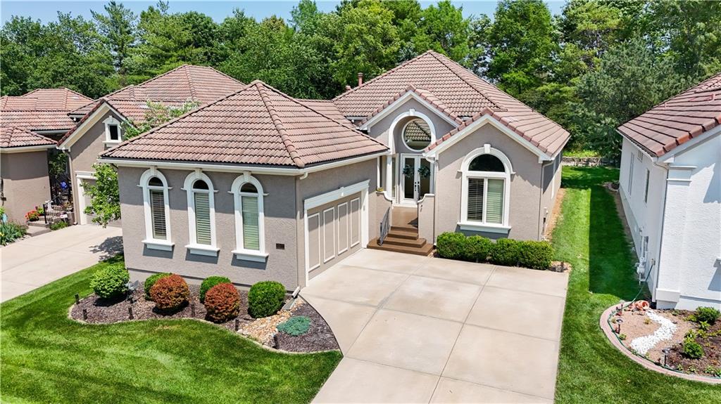 Listing Photo MLS #HMS2552952