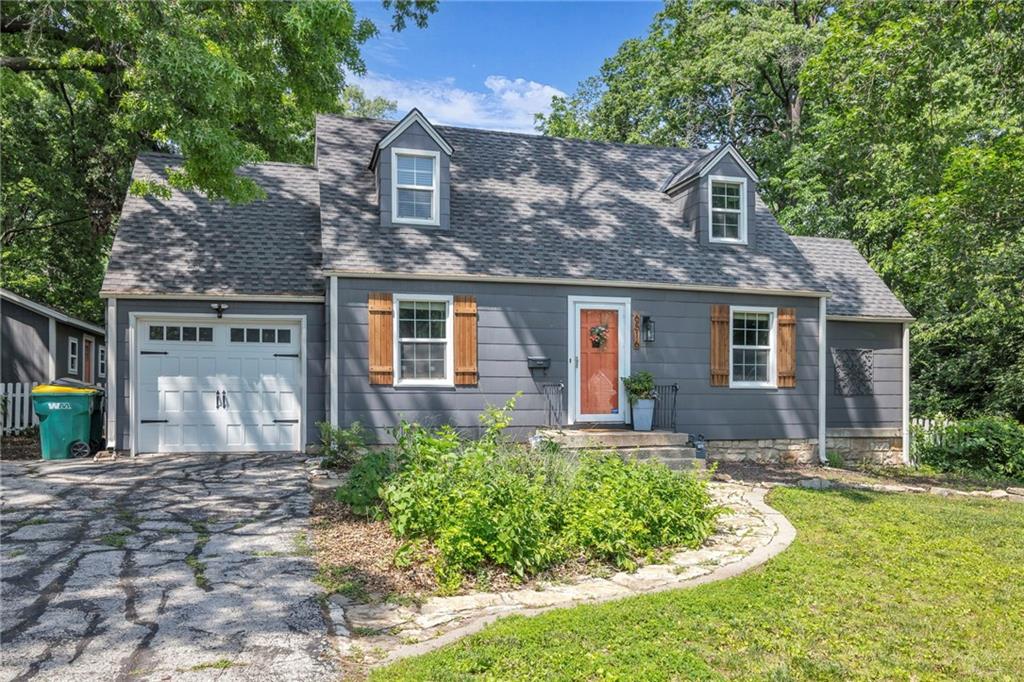 Listing Photo MLS #HMS2552957