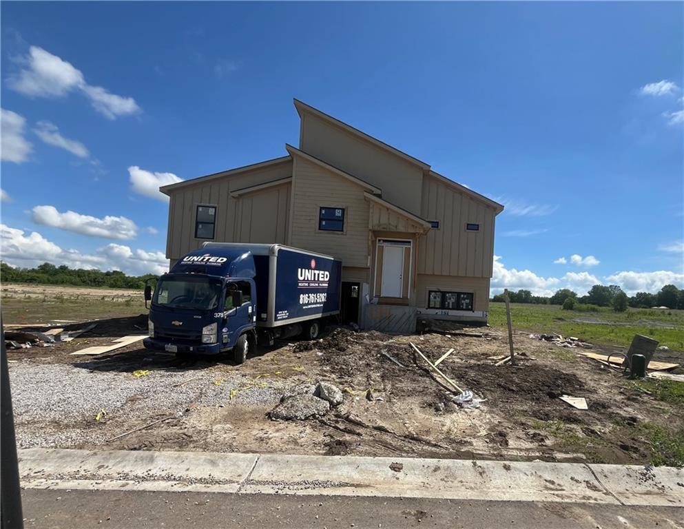 Listing Photo MLS #HMS2552999