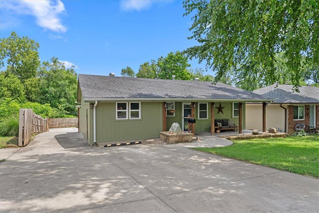 Listing Photo MLS #HMS2553067