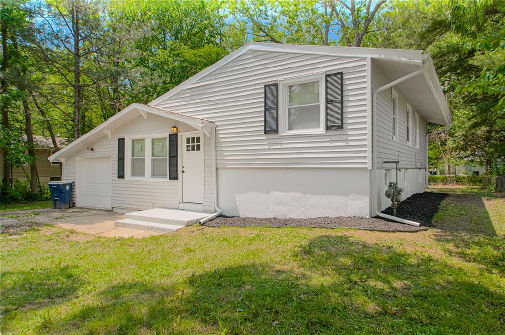 Listing Photo MLS #HMS2553101