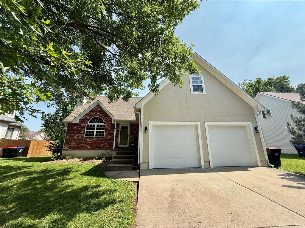 Listing Photo MLS #HMS2553148