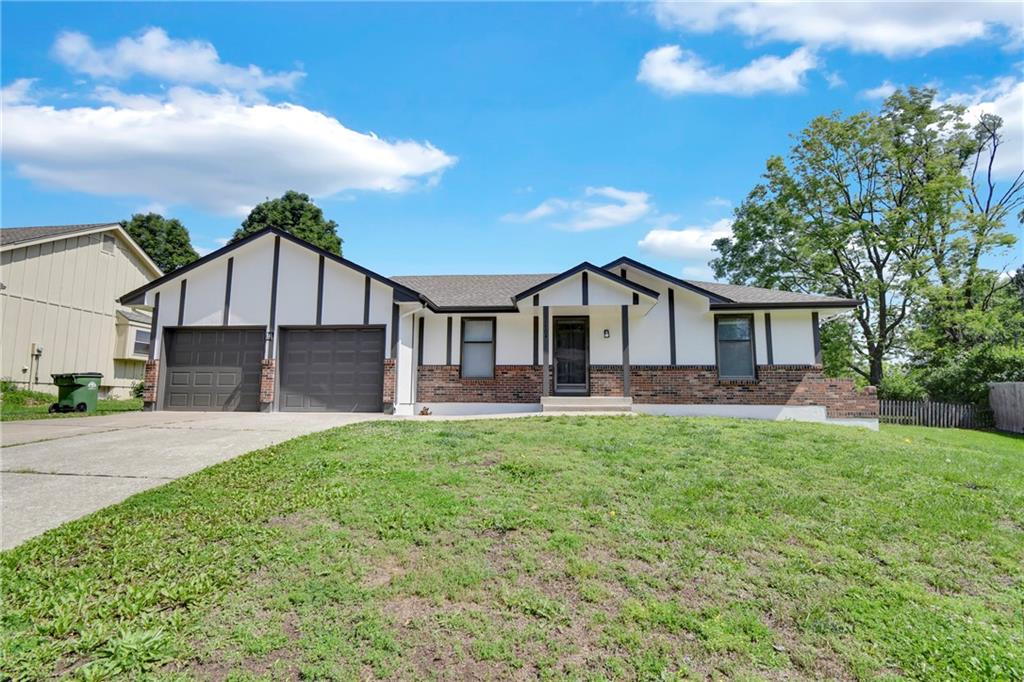 Listing Photo MLS #HMS2553302