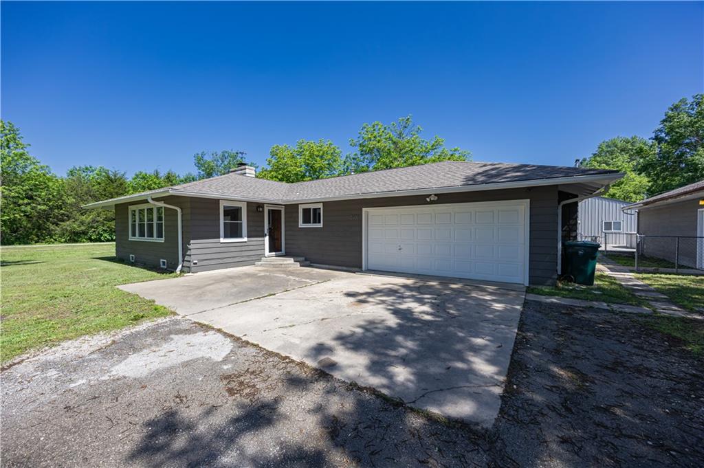 Listing Photo MLS #HMS2553400