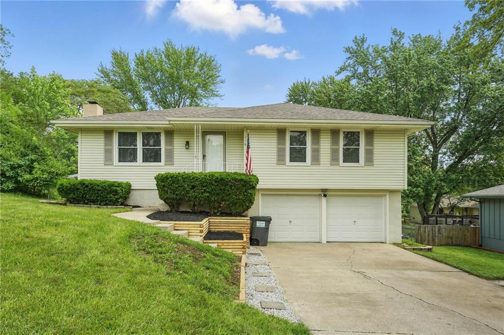 Listing Photo MLS #HMS2553843