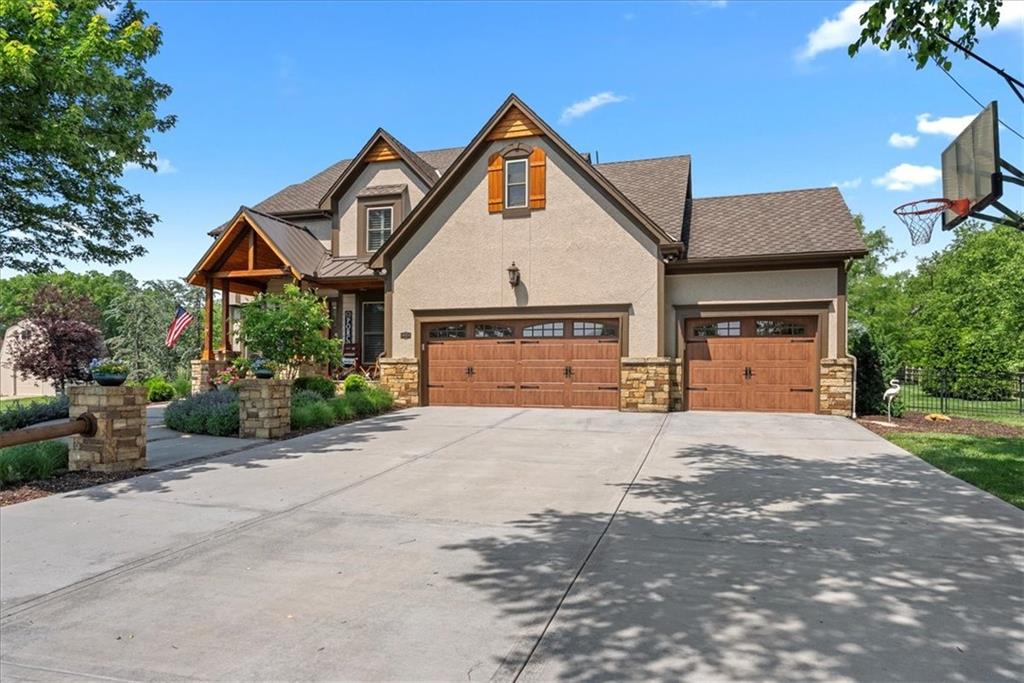 Listing Photo MLS #HMS2553949