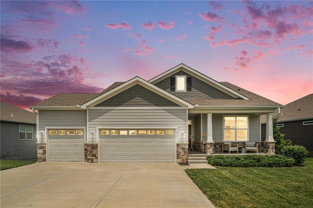 Listing Photo MLS #HMS2555012